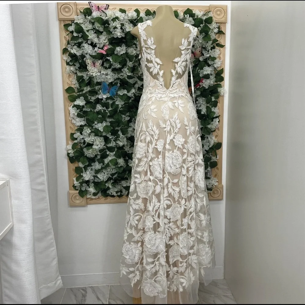Tadashi Shoji-CECILA GOWN - Picture 6 of 8